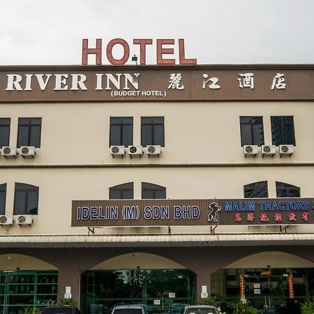 Oyo 301 River Inn Hotel Butterworth Bagian luar foto