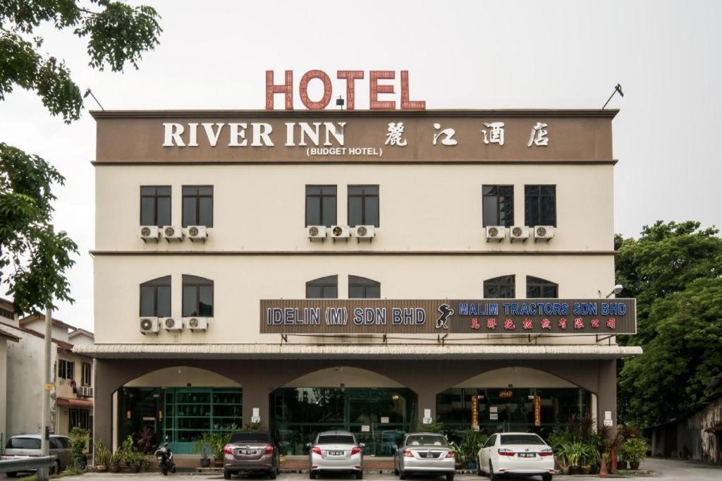 Oyo 301 River Inn Hotel Butterworth Bagian luar foto