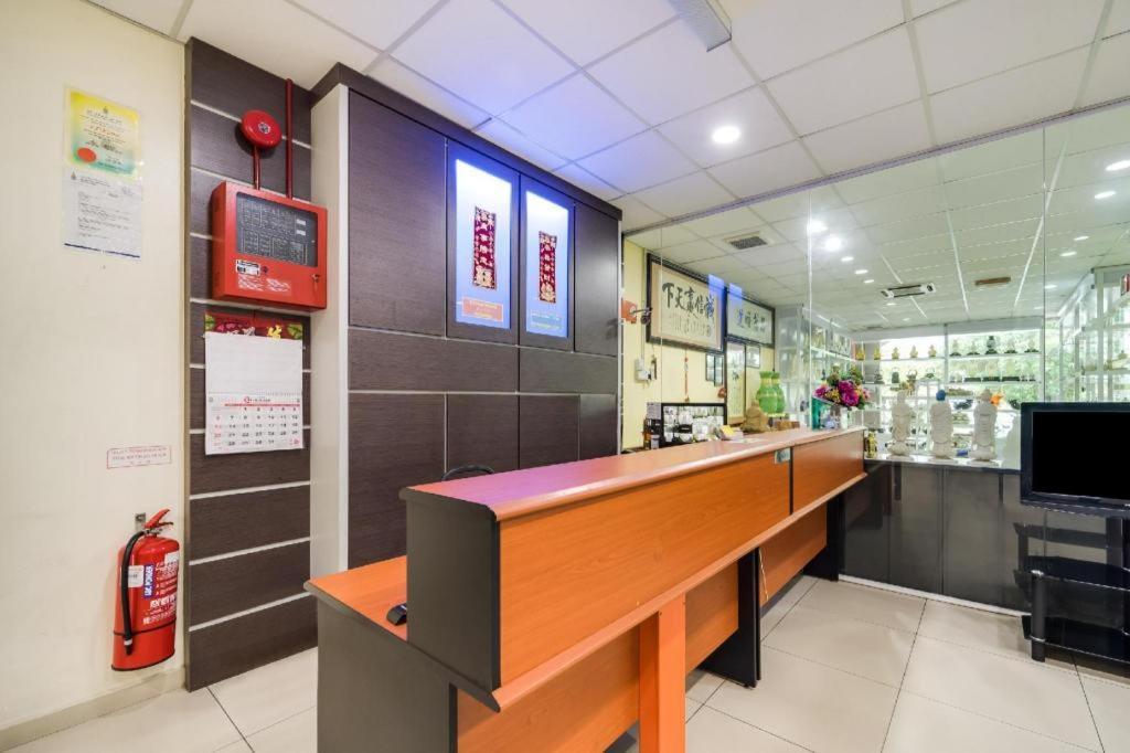 Oyo 301 River Inn Hotel Butterworth Bagian luar foto