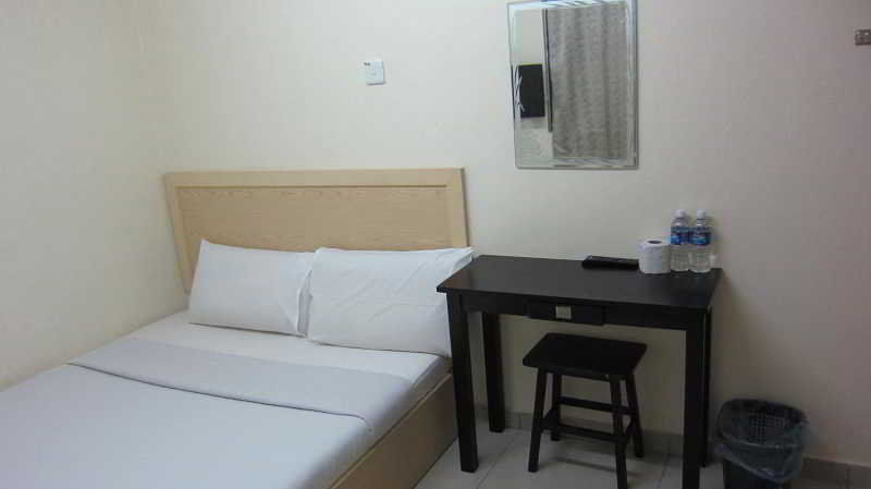 Oyo 301 River Inn Hotel Butterworth Bagian luar foto
