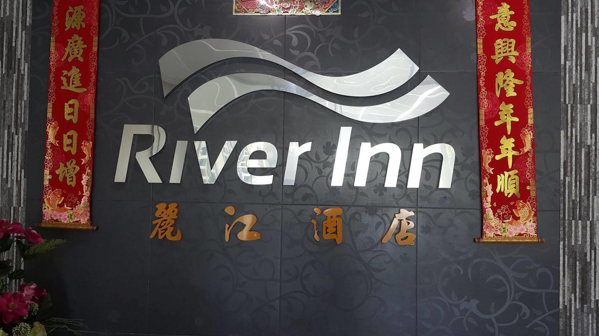 Oyo 301 River Inn Hotel Butterworth Bagian luar foto
