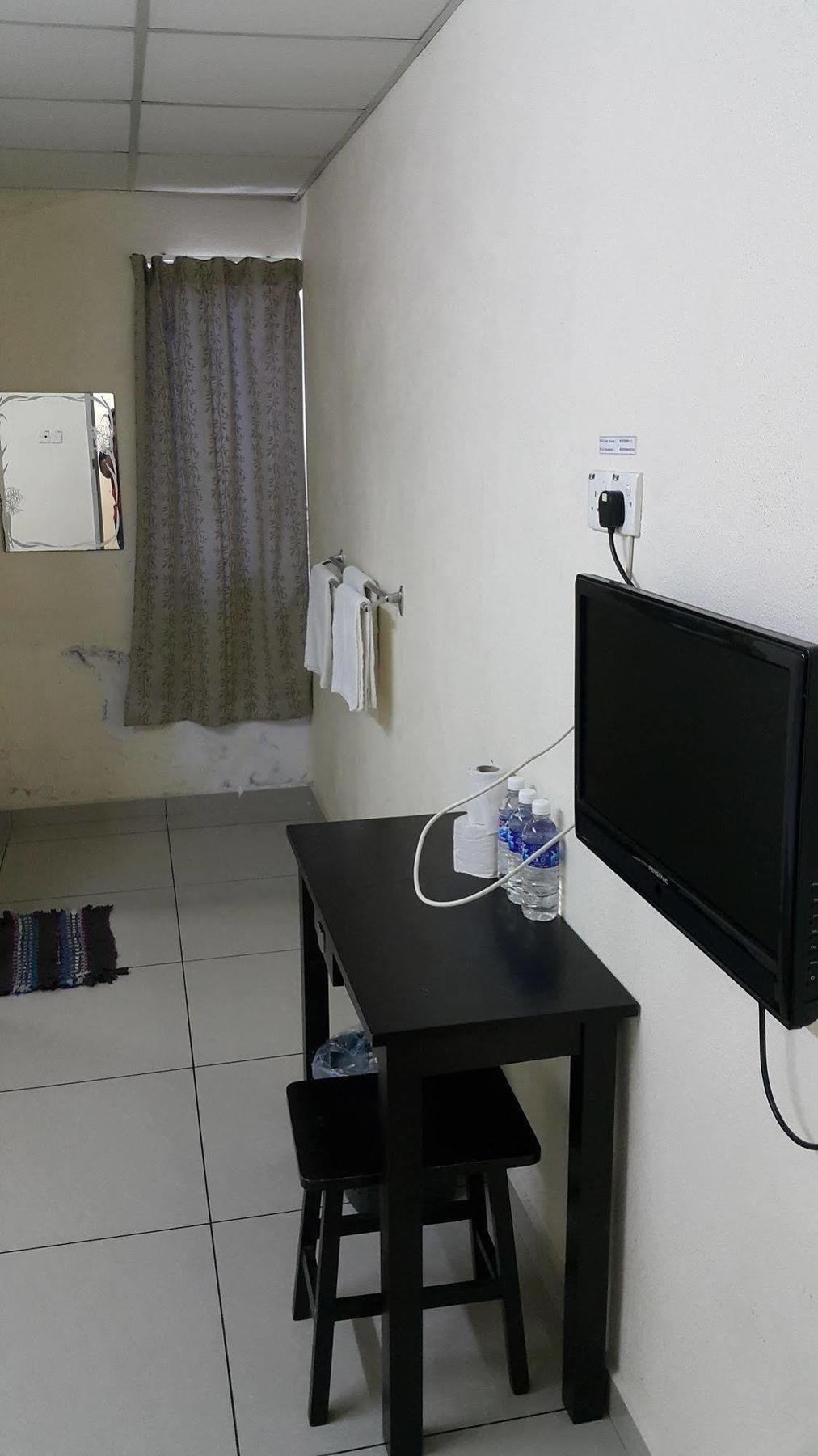 Oyo 301 River Inn Hotel Butterworth Bagian luar foto