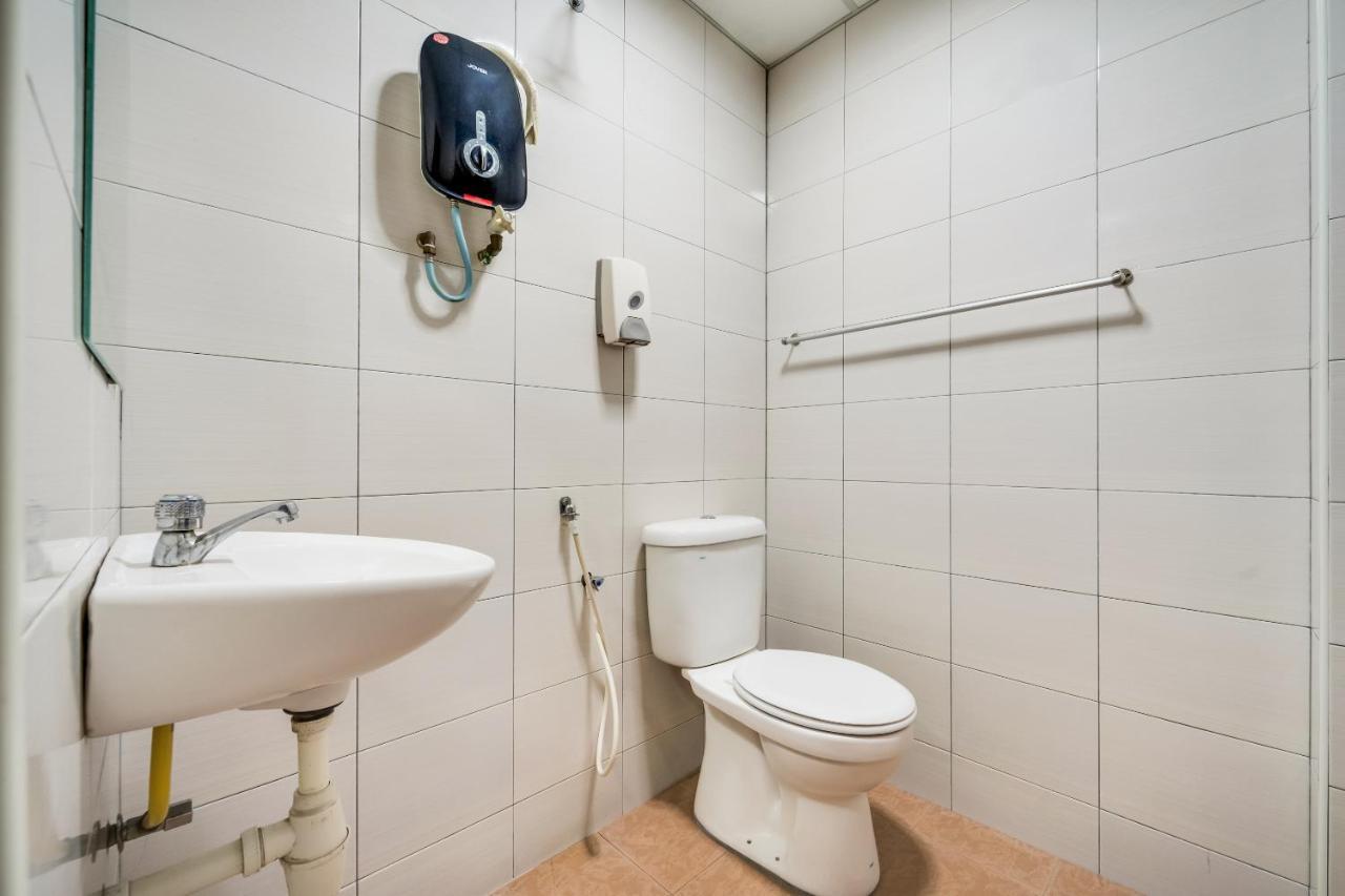 Oyo 301 River Inn Hotel Butterworth Bagian luar foto