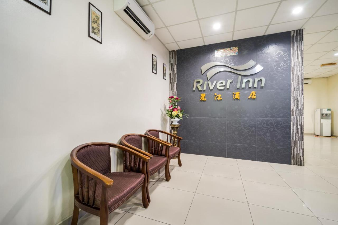 Oyo 301 River Inn Hotel Butterworth Bagian luar foto