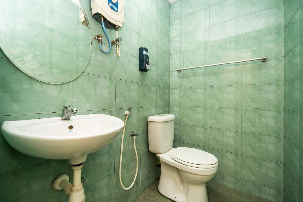 Oyo 301 River Inn Hotel Butterworth Bagian luar foto